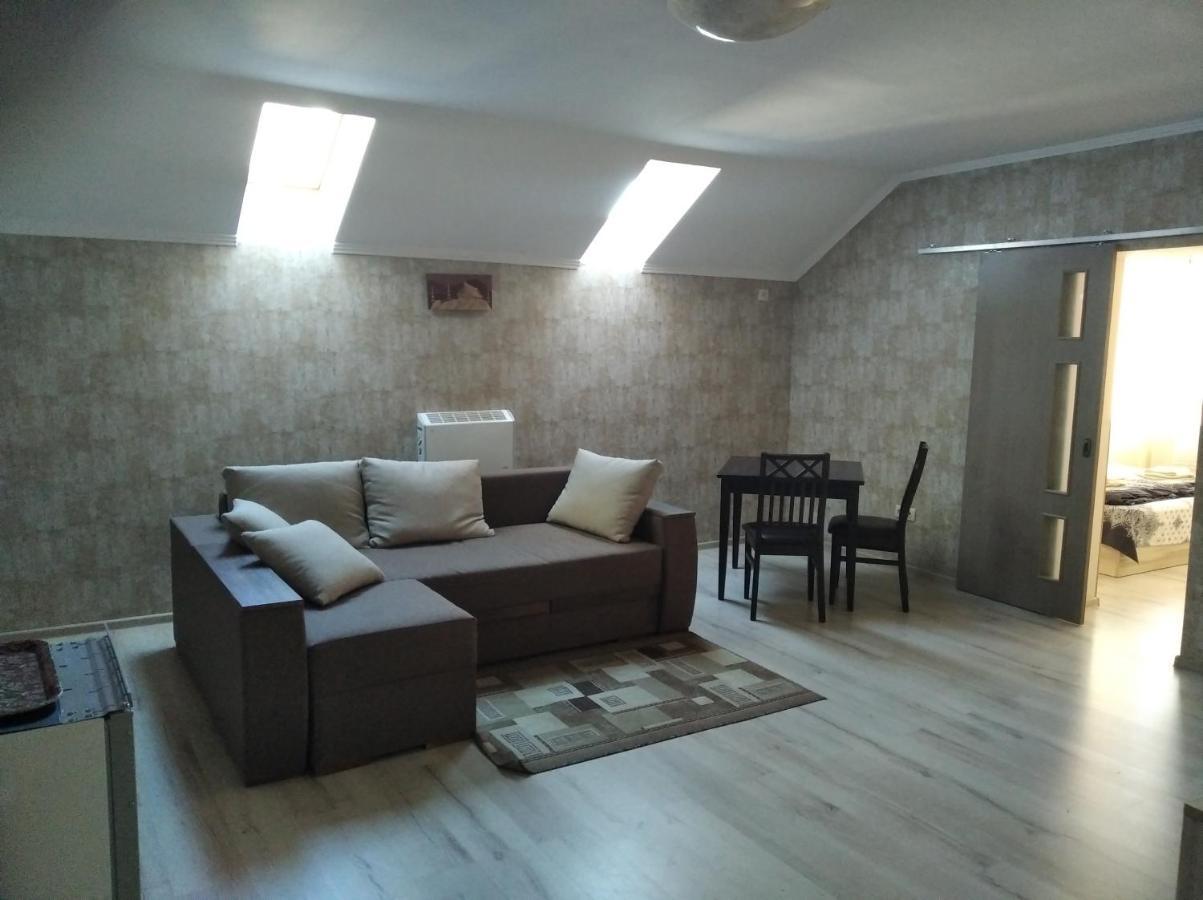 Згадка Hotel ตรุสคาเวตส์ ภายนอก รูปภาพ